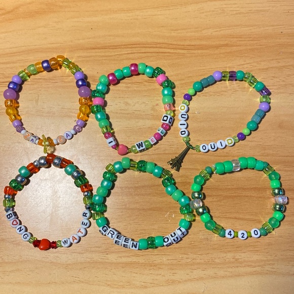 420 Festi Kandi Bracelet set of 6 - Picture 1 of 4